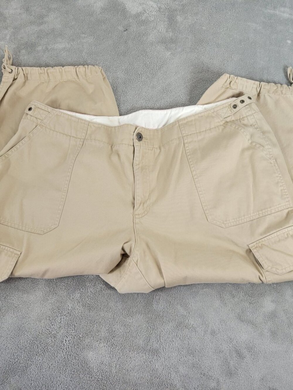 Liz Claiborne 18P Petite Cargo Capri Pants Beige Cotton Straight Leg Zip A28E